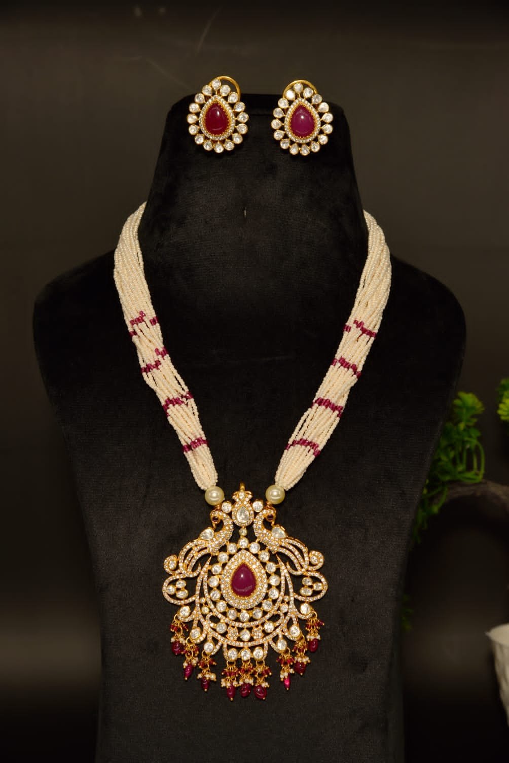 WhatsApp Image 2025-10-27 at 3.11.41 PM The "Jodha's Jewel" Pearl & Polki Pendant Set - Image 1