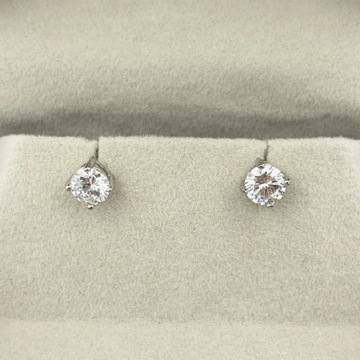 etre Zircon Stud Earrings - Image 1